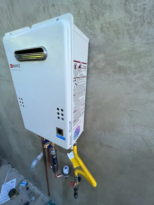 Tankless water heater installation for Random Oaks homes